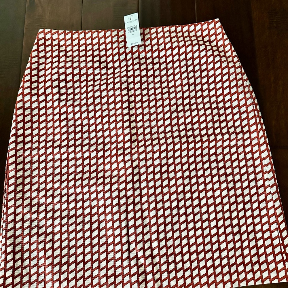 Ann Taylor Red and White Mini Pencil Skirt for Work